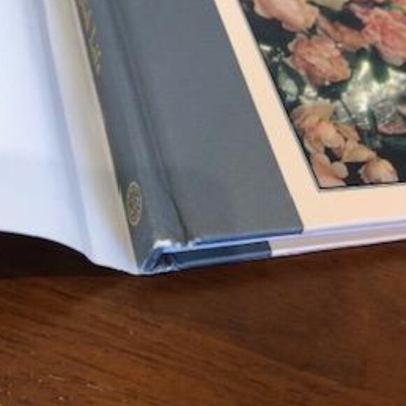 The Essence of English Life Hardcover Vintage 90’s Book. - Picture 13 of 16